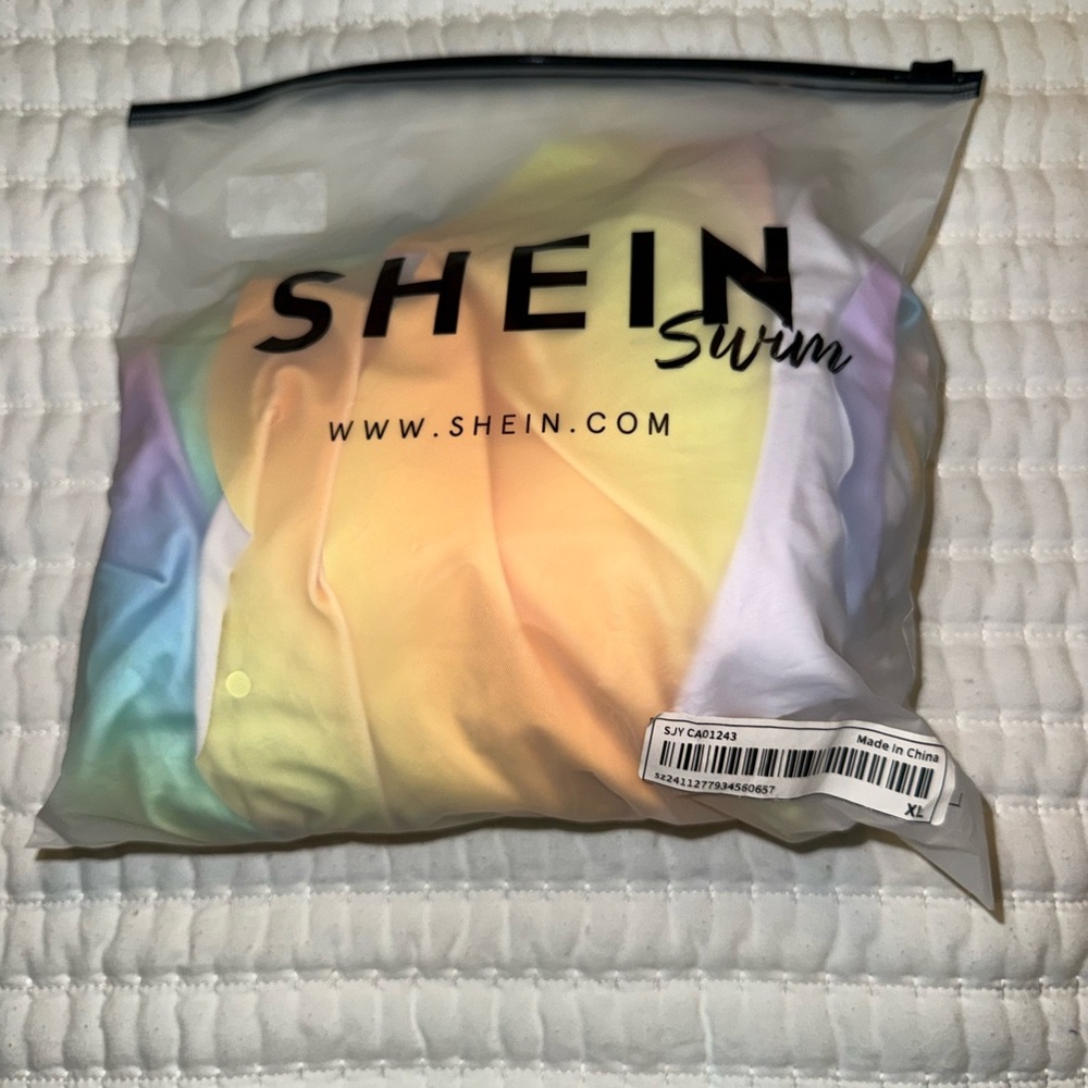 SHEIN Multicolor Ruffle Swimsuit - Picture 4 of 4